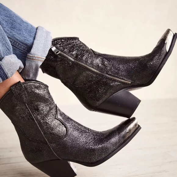 Free People Shoes - Free People Brayden Western Boot Metallic Black Leather Pewter Etched Tip Zip